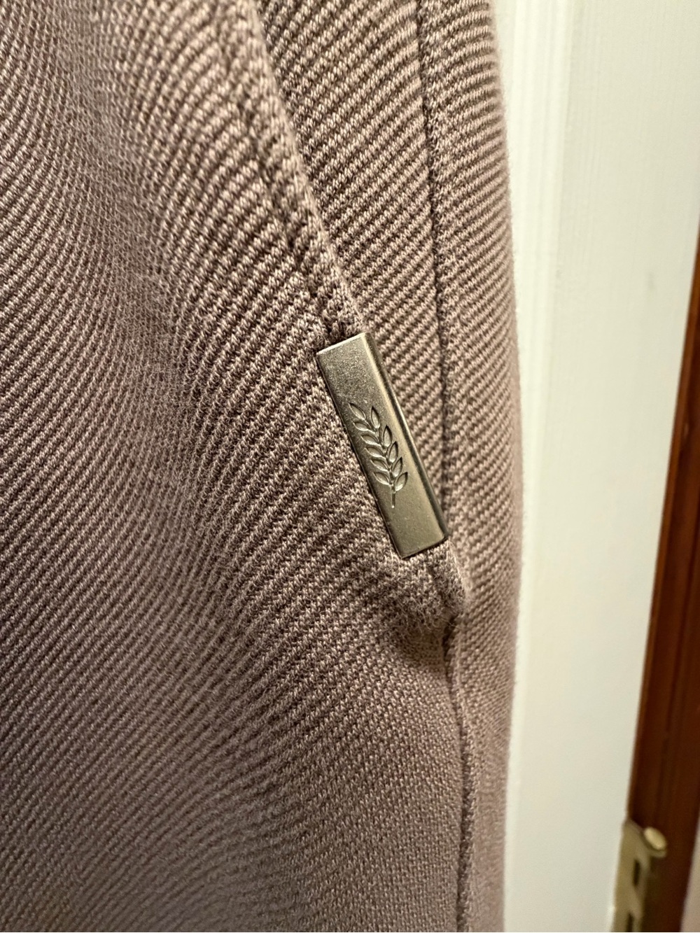 H&M Men’s Elastic Waist Joggers size S Taupe - Picture 3 of 5